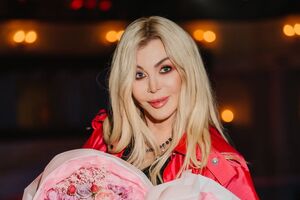 "Що, знову?" Білик заінтригувала каблучкою, яку їй подарував чоловік