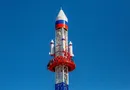 "Відвідувачів розкидає в радіусі 100 м". У Пітері відкрили атракціон "Орєшнік". Відео