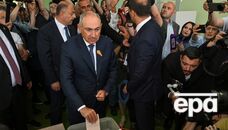 У Вірменії стартували вибори. Пашинян проголосував і відповів на погрози про "український сценарій"