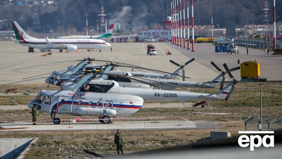 Атаки БПЛА парализовали главный курортный аэропорт России. Видео