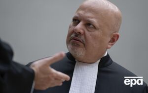 Головного прокурора МКС, який видав ордер на арешт Путіна, усунули з посади. У чому причина?