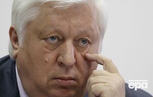 Пшонке приписывают роман с Голубой Королевой, хотя сама Королева обиделась