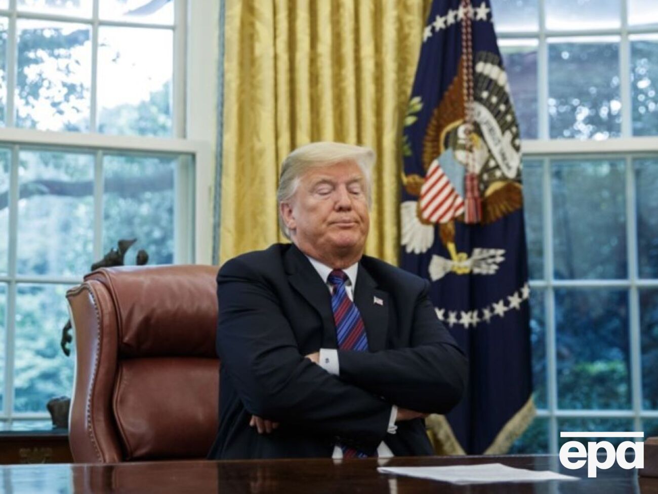 "Было удивительно". Трампа освистали во время матча финала НБА, после чего он еще и заснул. Видео