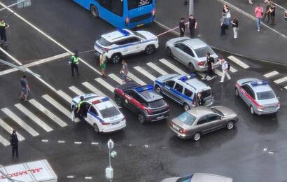 "Интересно, кого на этот раз". В Москве произошел взрыв в автомобиле, что известно