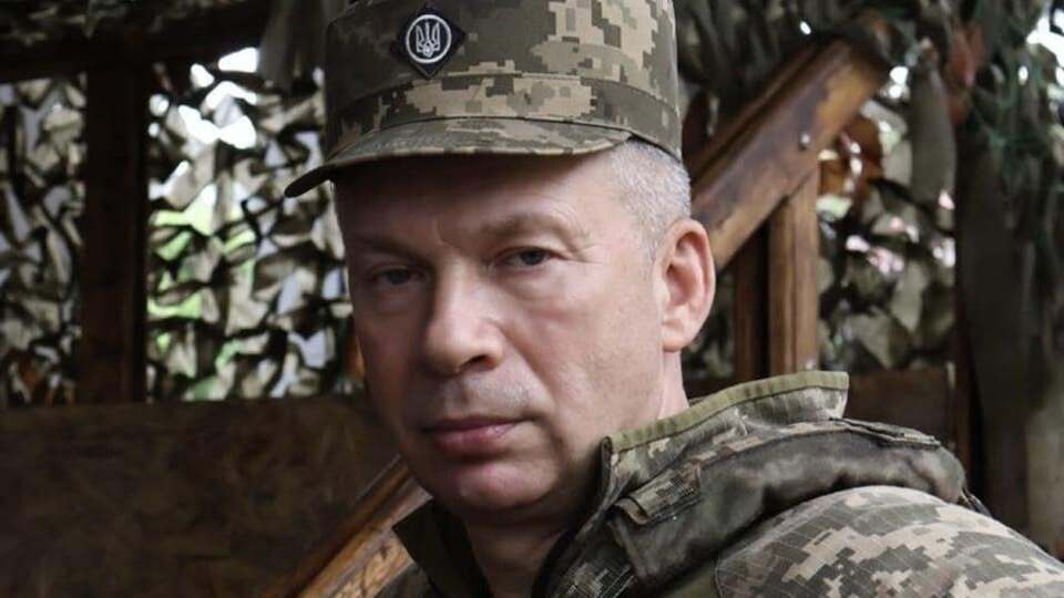 Виснаження росіян, новий наступ, "ганебна історія" у "Скелі". Головне з великого інтерв'ю Сирського