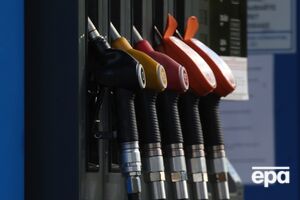 РФ получит бензин в качестве гуманитарной помощи от одной из стран, пишет росСМИ. Но так ли это