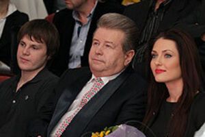 Як змінилася невістка Поплавського – королева краси, яка народила трьох дітей. Фото