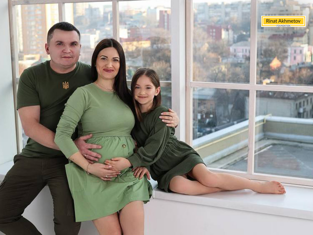 "Ми проїхали 19 блокпостів". Історія родини з Маріуполя стала частиною Музею "Голоси Мирних"