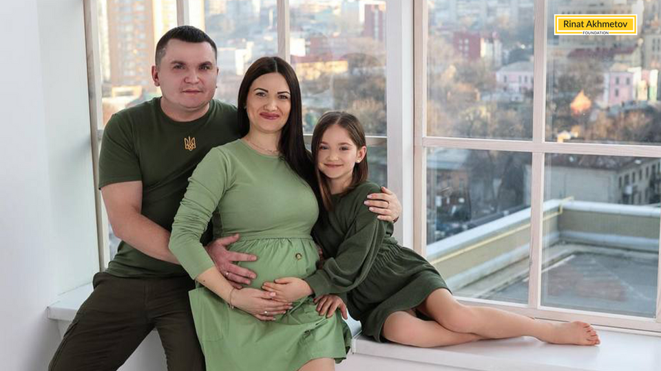 "Ми проїхали 19 блокпостів". Історія родини з Маріуполя стала частиною Музею "Голоси Мирних"