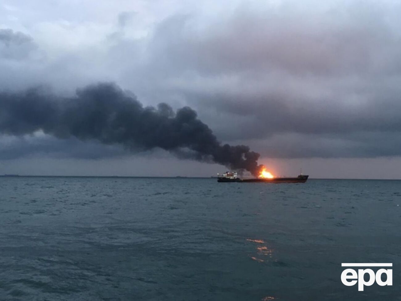 Мадяр оголосив про значні втрати РФ в Азовському морі і тяготи окупації "Кримського рубильника"