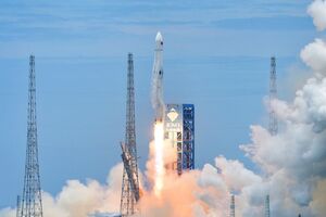 Китай повторив досягнення Ілона Маска, повернувши ракетуносій на Землю