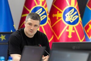 "Відмовити президенту неможливо". Чому Федорова хочуть зняти з Міноборони і кого можуть призначити на його місце