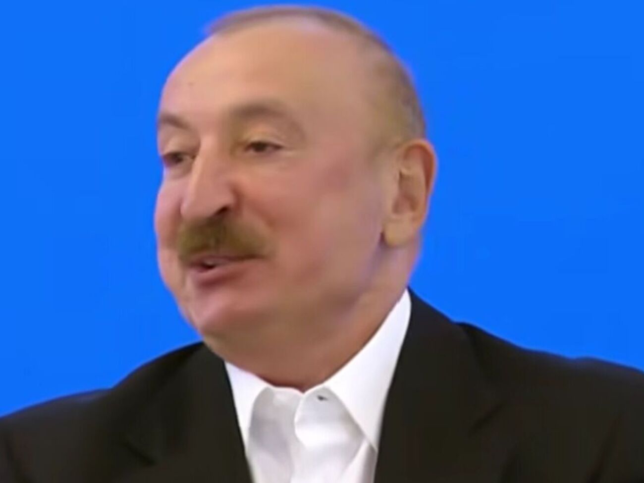 "Война должна быть остановлена". Алиев в ответ Гордону дал советы Украине и Путину