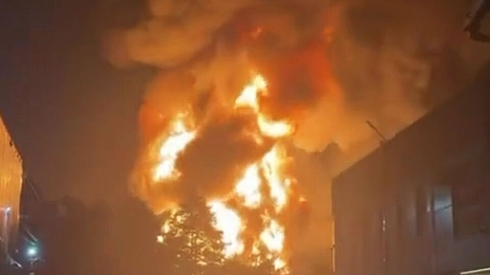 "На! Ударило прям на видос!" Дроны атаковали Подмосковье и НПЗ под Ставрополем. Видео