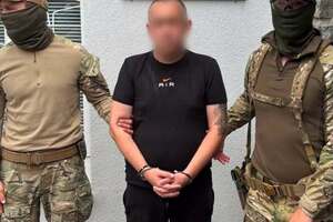 Сменил автомобиль и выключил телефоны. СМИ узнали, как скрывался экс-комбриг Лучанов