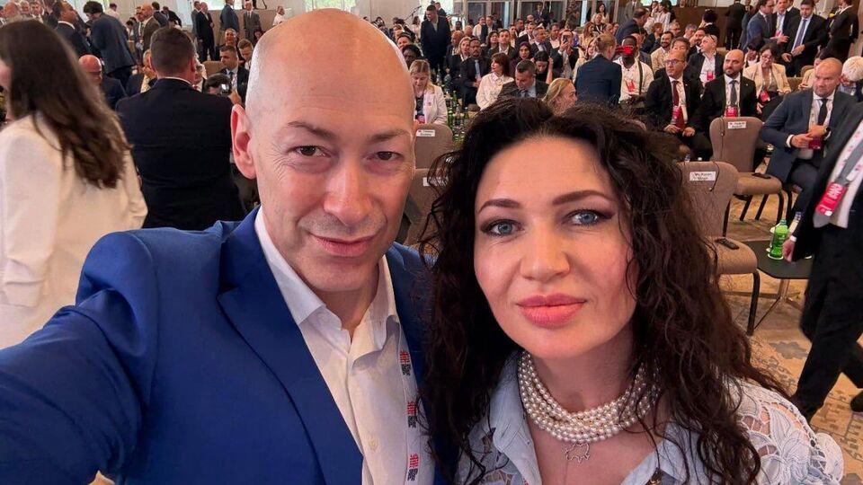 Порада Алієва Путіну, смерть Грема, перестановки кадрів в Україні. Стрим Бацман із Гордоном. Трансляція