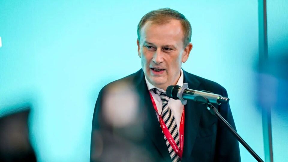 Губернатор Ленинградской области заявил о лимитах на топливо для авто чиновников