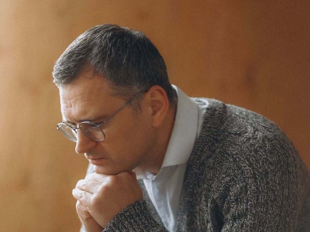 "Скільки ще терпіти? Їде дах". Дмитро Кулеба розповів, чим рятує свою "менталку"