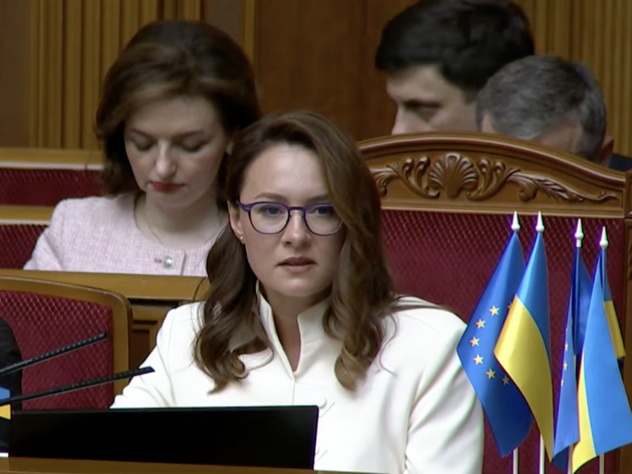 "До четверга – Шмигаль forever". Як Рада звільняла Свириденко перед тривогою і чому Тимошенко говорила про загадку