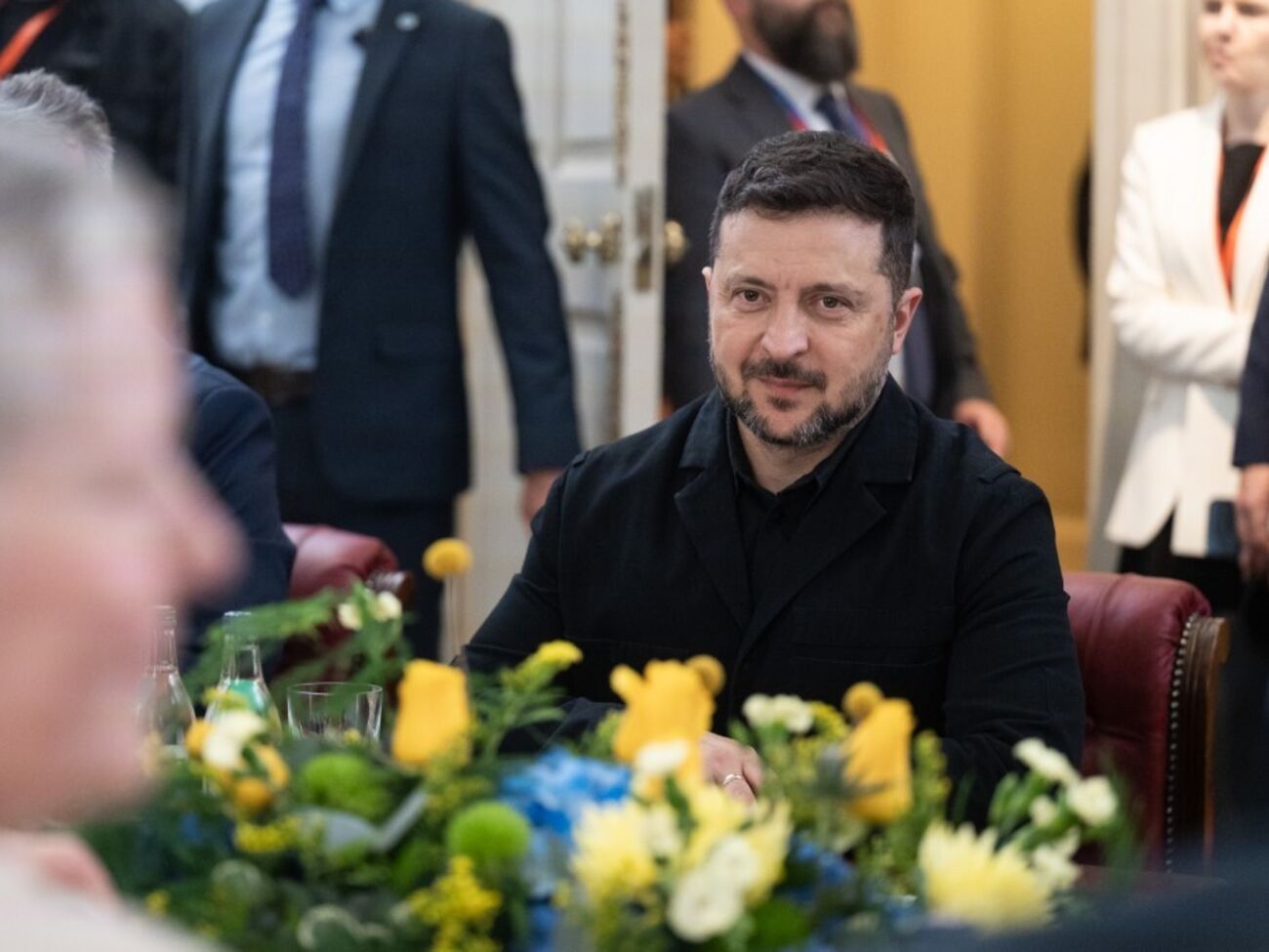 Зеленський нагородив Шмигаля і Свириденко орденами, Хливнюку дав звання заслуженого артиста