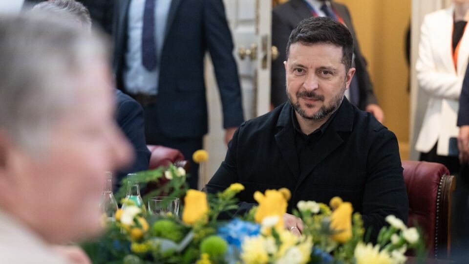 Зеленський нагородив Шмигаля і Свириденко орденами, Хливнюку дав звання заслуженого артиста