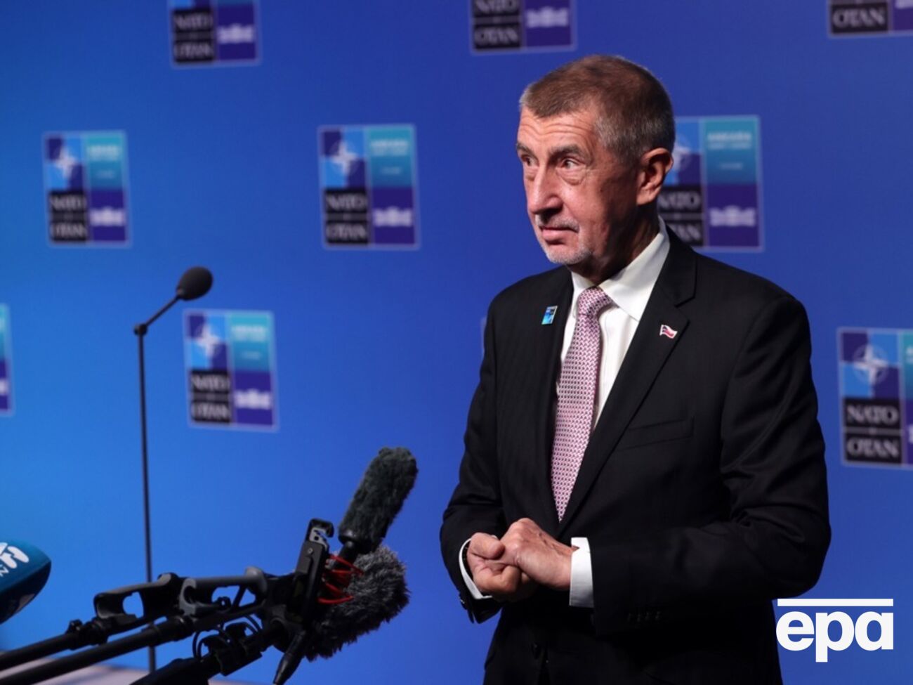 Прем’єр Чехії вимагає відставки лідера коаліційної партії після скандальної ДТП зі "швидкою"
