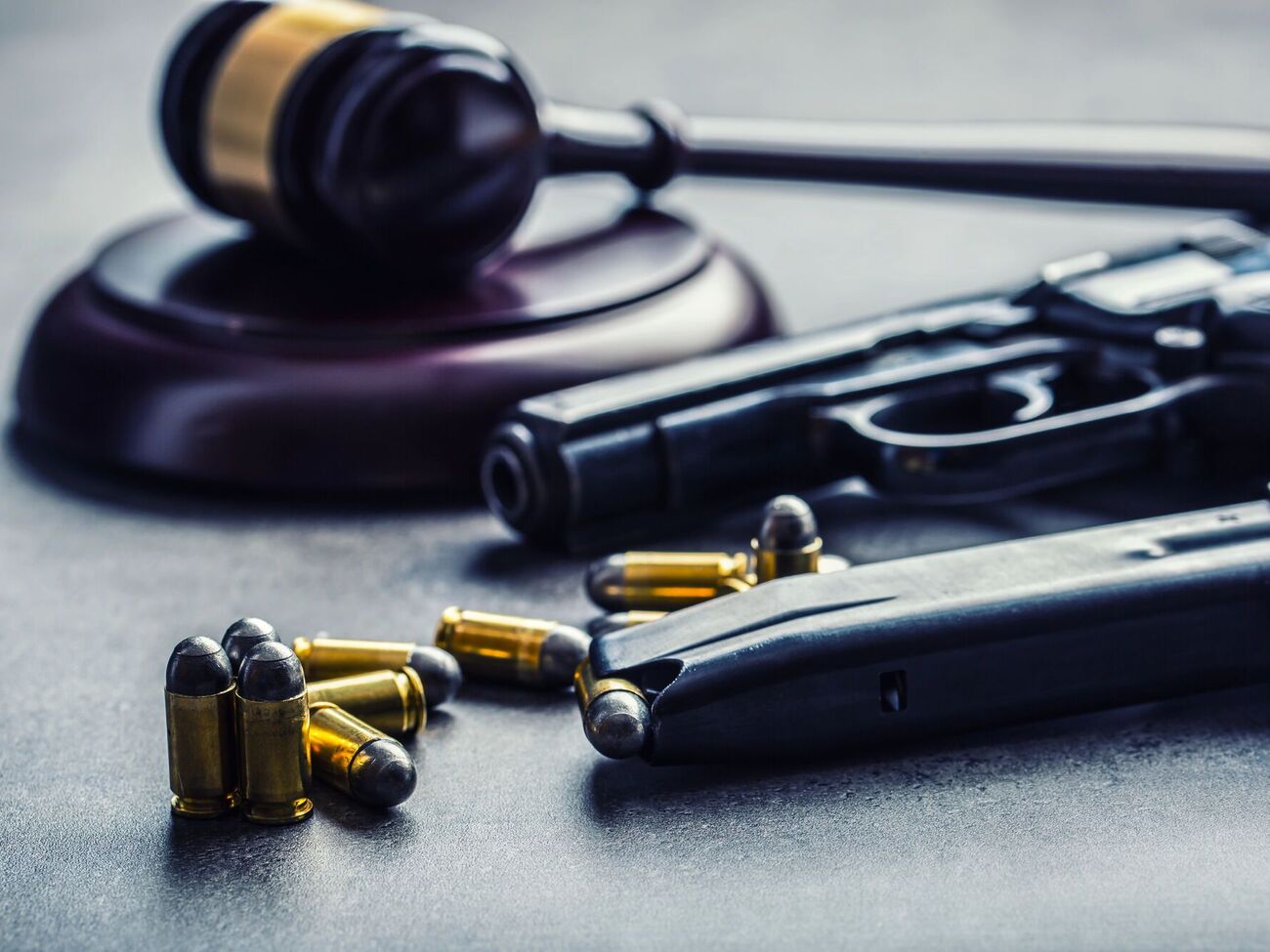 У Києві суддя влаштував стрілянину, бо йому зробили зауваження за російську музику – ОГП