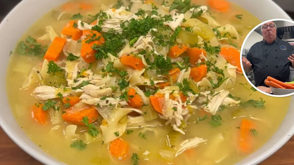 Рецепт ароматного курячого супу від кухаря Букінгемського палацу. Страва, яка пахне на весь дім