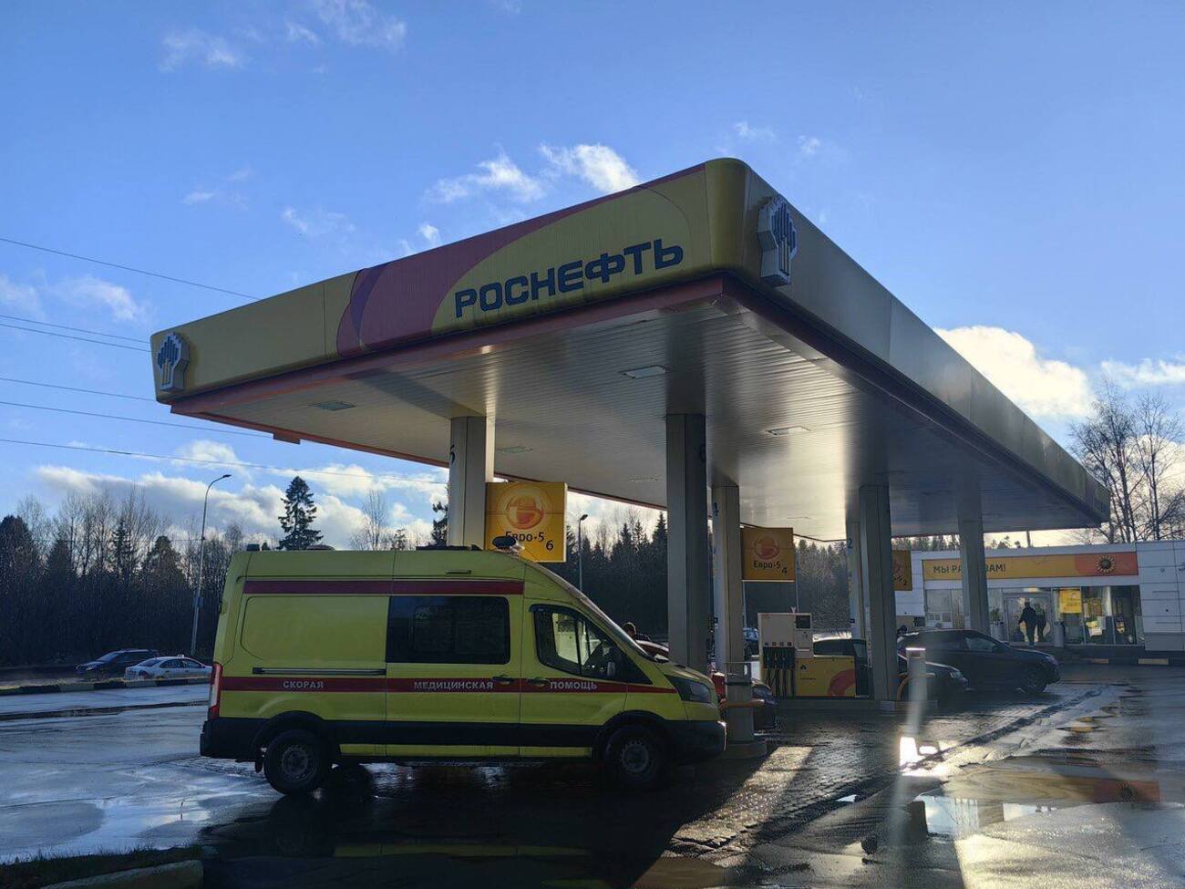 Росіяни почали помирати у чергах по бензин – росЗМІ