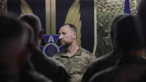 "Учень Малюка" на чолі Міноборони. Хто такий Євгеній Хмара й після чого він "готовий кусати і рвати"
