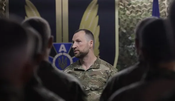 "Учень Малюка" на чолі Міноборони. Хто такий Євгеній Хмара й після чого він "готовий кусати і рвати"