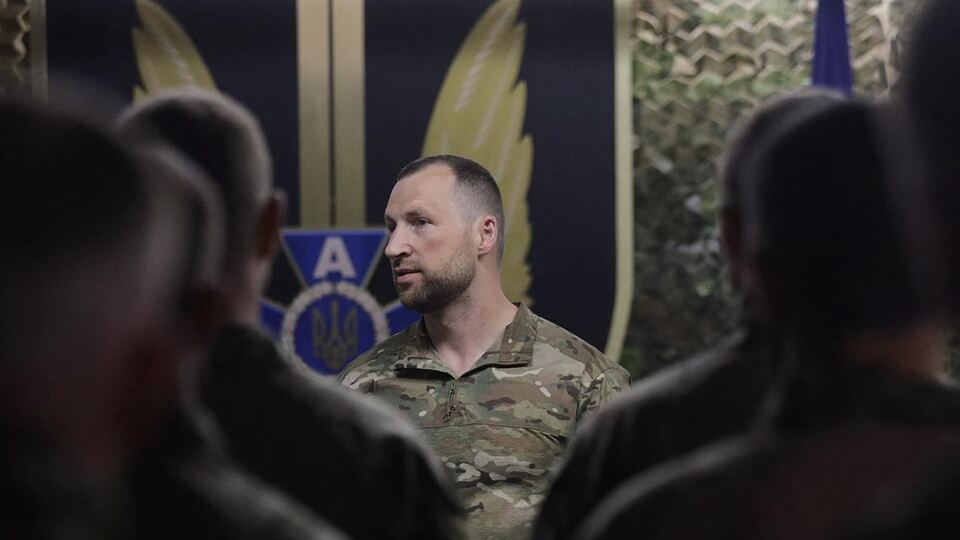 "Учень Малюка" на чолі Міноборони. Хто такий Євгеній Хмара і після чого він "готовий кусати і рвати"