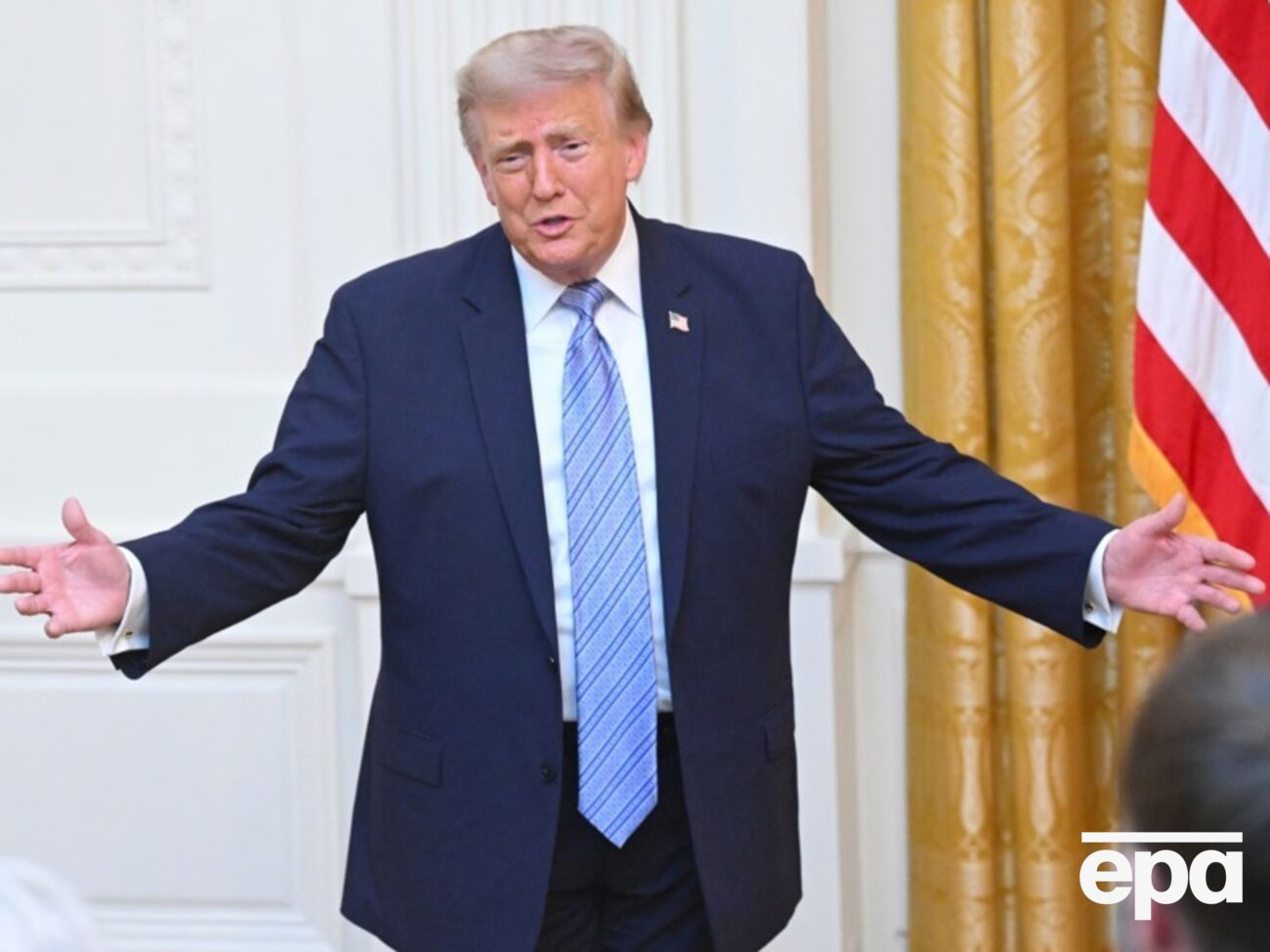 Трамп в своих соцсетях хвалил компании, акции которых купил