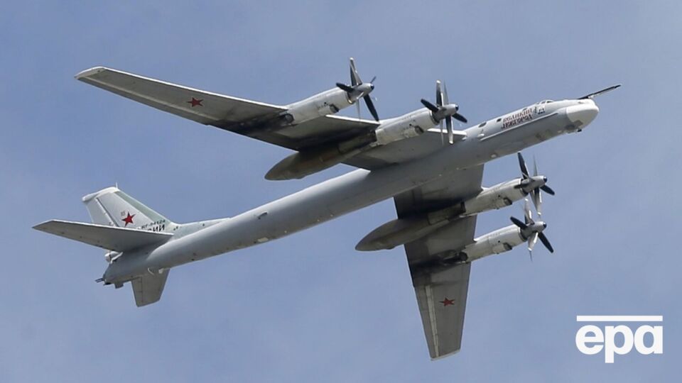 СБУ знищила Ту-95 в Енгельсі – носія далекобійних ракет, якими РФ атакувала Україну. Перші подробиці