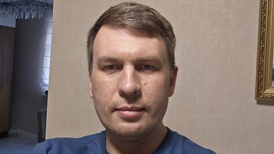 Z-блогера, якого після закликів судити Путіна клали у психлікарню, заарештували