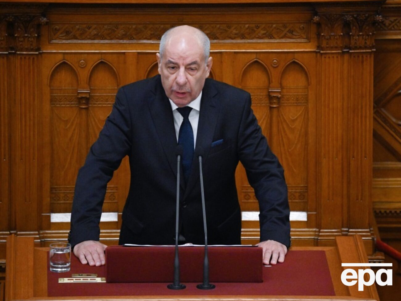 Президент Угорщини підпише поправку до конституції, яка дає змогу достроково його усунути 
