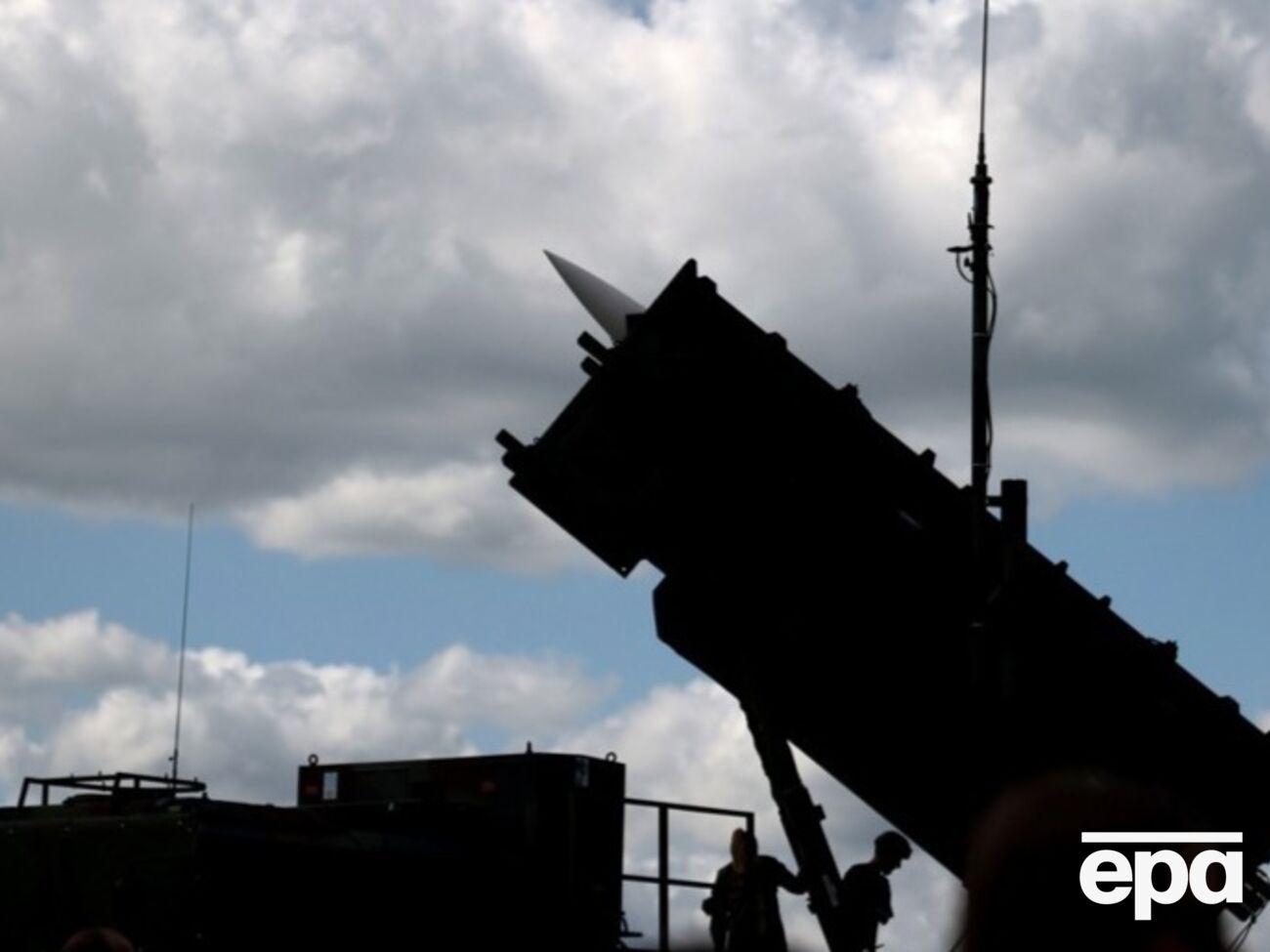 "Іскандери", "Онікси" та дрони "Бандероль". Україна уночі збила одну ракету, є влучання