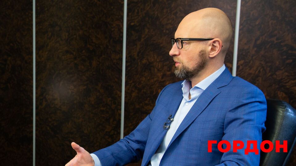 Призначення "енергетичного" прем'єра, відставка Федорова, вибори під час війни. Стрим Гордона з Яценюком. Трансляція