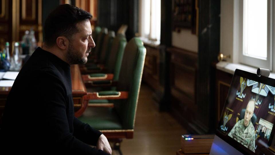 Зеленський розглядає можливість відставки Сирського. FT написала, що відбудеться у ці вихідні