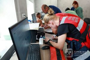 Росія "Бандеролями" атакувала передмістя Харкова, багато постраждалих. Фото