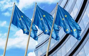 ЕС столкнулся с беспрецедентным сопротивлением новым санкциям против РФ – FT