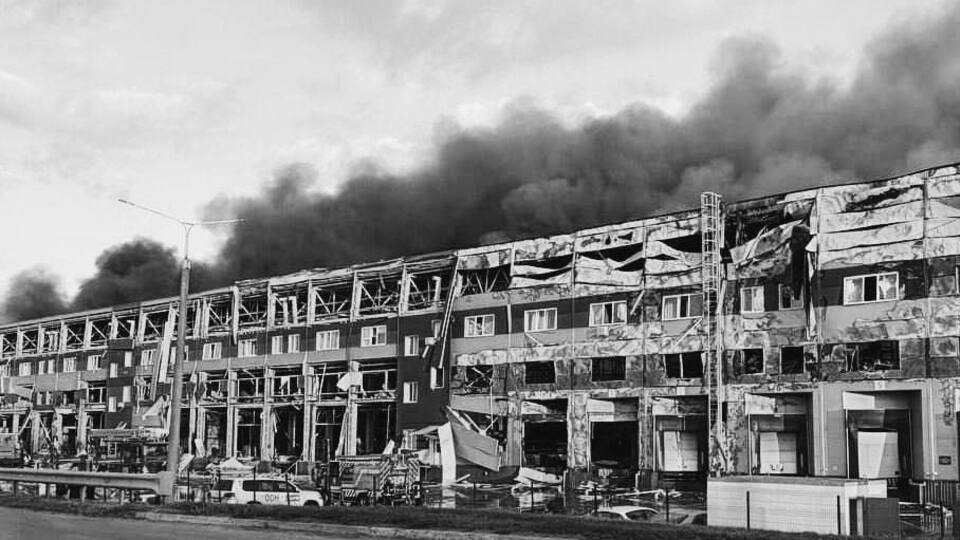 "Це біль". Російський удар знищив склад видавництва із 250 тис. книжок