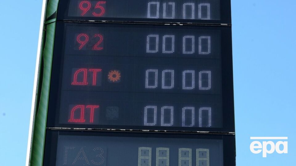 Вывозить нельзя. Казахстан разрешил россиянам заправляться на своих АЗС, но с условием