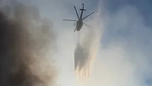 Наймасованіша атака на Київ. Під завалами шукають 15-річну дівчинку та її родину, знищено склад MOYO