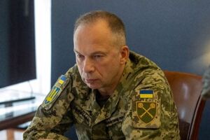 "Очевидна авантюра". Сирський пояснив, чому не може перевести армію "на дрони"