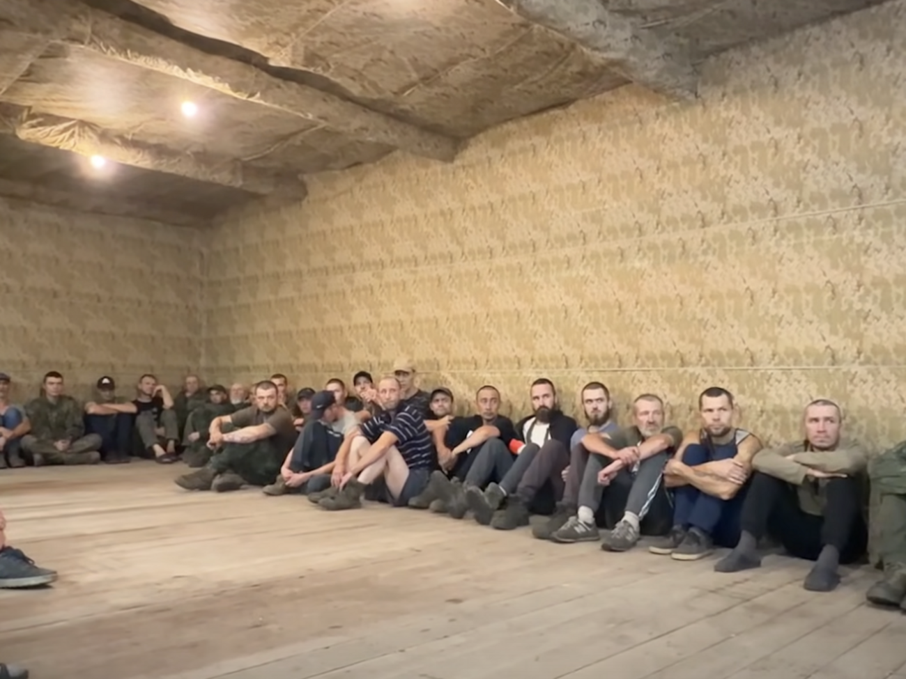 Планували просочитися в тил, але потрапили в полон. ЗСУ взяли понад 60 окупантів. Відео