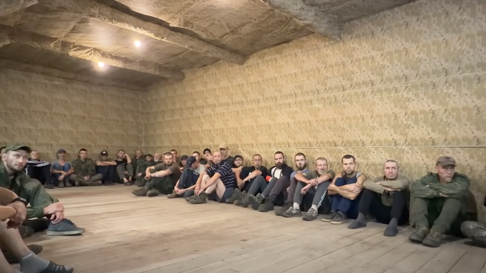 Планировали просочиться в тыл, но попали в плен. ВСУ взяли более 60 оккупантов. Видео