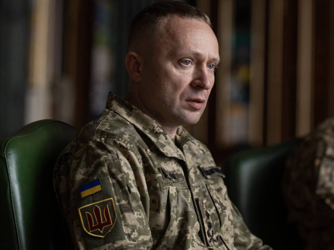 Прорив у Маріуполь і скандальне звільнення із Сухопутки. Хто такий Драпатий і чому його називають наступником Сирського