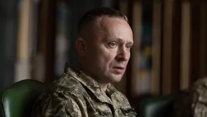 Прорив у Маріуполі і скандальне звільнення із Сухопутки. Хто такий Драпатий і чому його називають наступником Сирського
