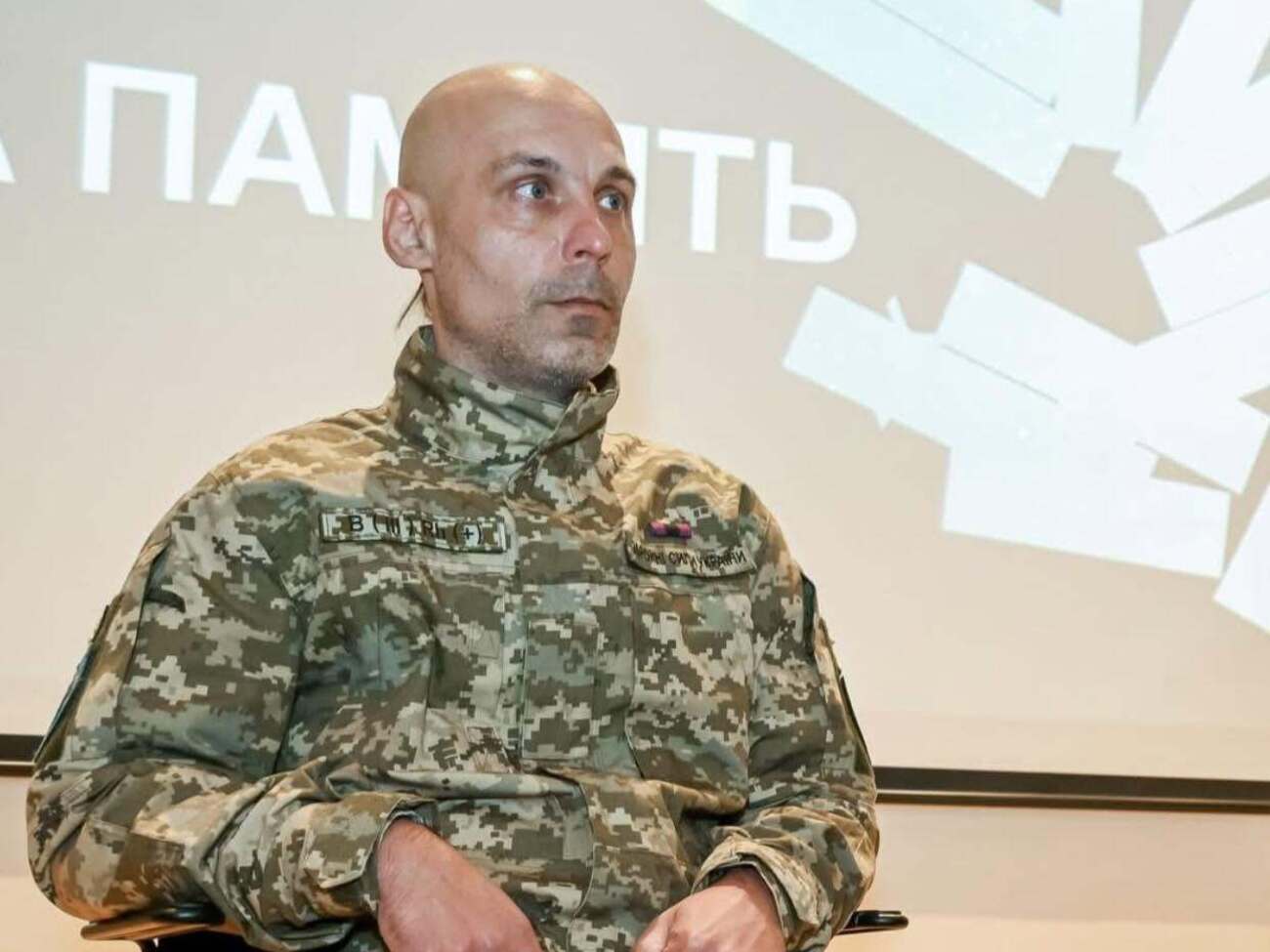 Ветеран и экс-пленный вернул Зеленскому свою награду "Новой почтой" и объяснил причину